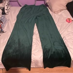 Green velvet sweatpants